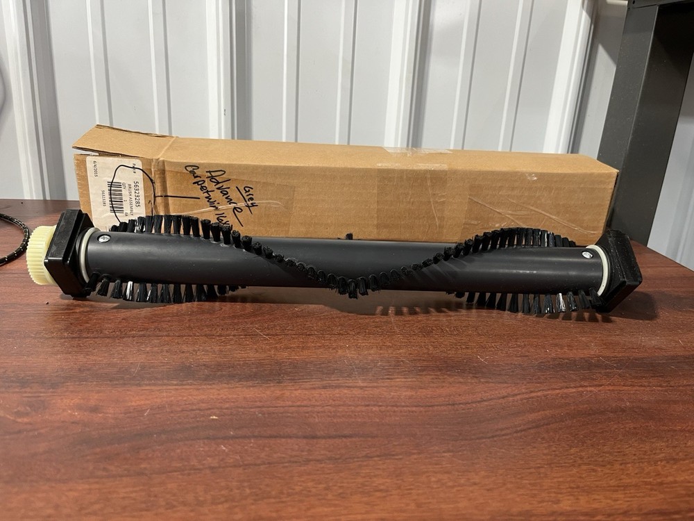 Original 56323285 NILFISK ADVANCE CARPET WIN 16XP BRUSH ASSEMBLY 172-0243