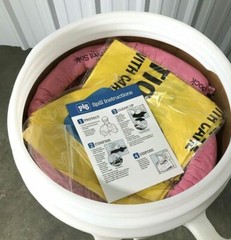 NEW PIG KIT365 HAZMAT SPILL KIT IN 50-GALLON WHEELED DRUM ACIDS BASES & UNKNOWN