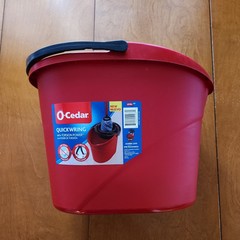 QuickWring Bucket, 2.5 Gallon Mop Bucket with Red Wringer