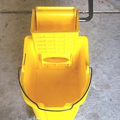 Harper By CleanCo Commercial Mop Bucket 35 Quart W Side-Press Wringer Heavy Duty