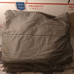 CONDOR 35ZR12 Sorbent Pillow 21 in x 17 in 2-1/16 gal Volume Absorbed Per Pillow