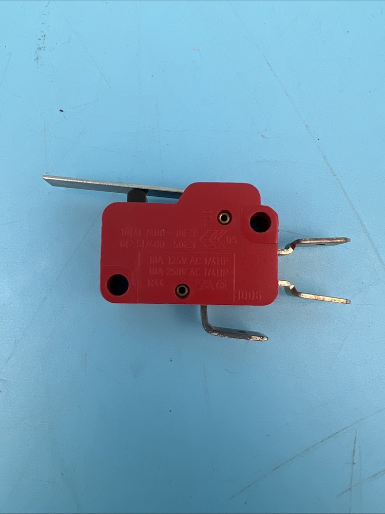 New – Tennant OEM Part# 1012568 – Snap Switch 10A Short