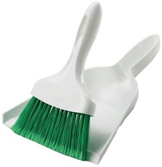 Libman 1031 Dust Pan with Whisk Broom No Size, White