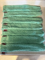7 Rubbermaid Commercial Hygen Flexible Wand Dusting Microfiber Refill Pads Q851