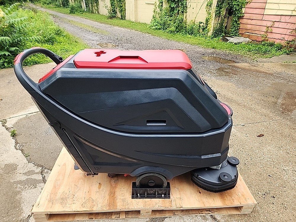 DAYTON 56NU88 Floor Scrubber, Walk-Behind, Disc Deck, 26 Inch Cleaning Path