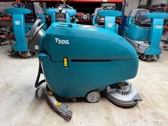 Tennant T500e 32″ Dual Disk Walk-Behind Floor Scrubber Cleaner | 745 Hrs