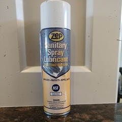 Zep Sanitary Spray LUBRICANT for The Food Industry NSF Protests,Repels Water