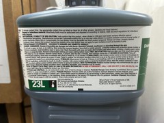3M 23L Neutral Quat Cleaner Concentrate 2 liters Twist & Fill packaged 4/2020