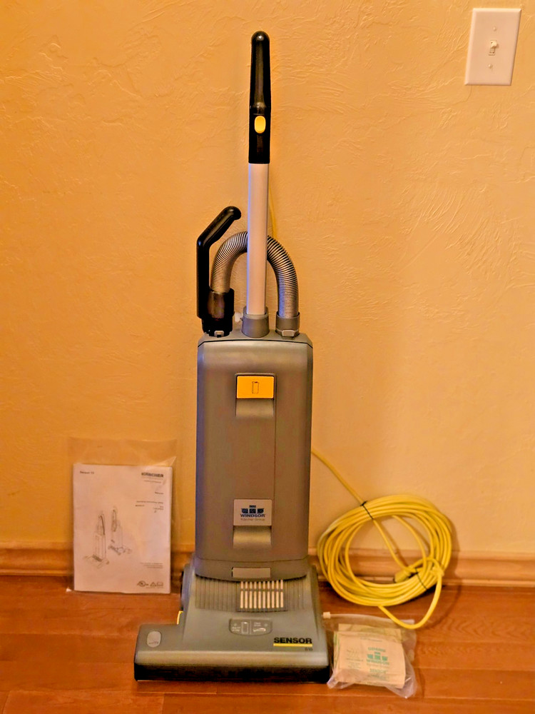 Karcher Windsor Sensor S15 15” Upright Vacuum, NEW NOB (missing small tool)