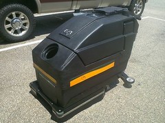 RECONDITIONED NSS WRANGLER 2625 DB Floor Scrubber 26-inch, 60 day parts WARRANTY