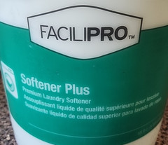 Ecolab Premium Laundry Softener 5 GALLON 6102453