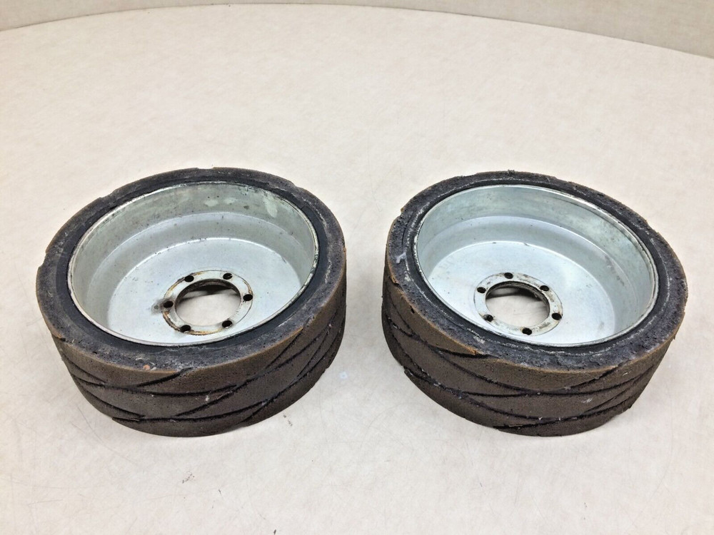 Taski Swingo XP CO75XP.2 0313 Series Scrubber-Vacuum Machine Wheel Tire Set