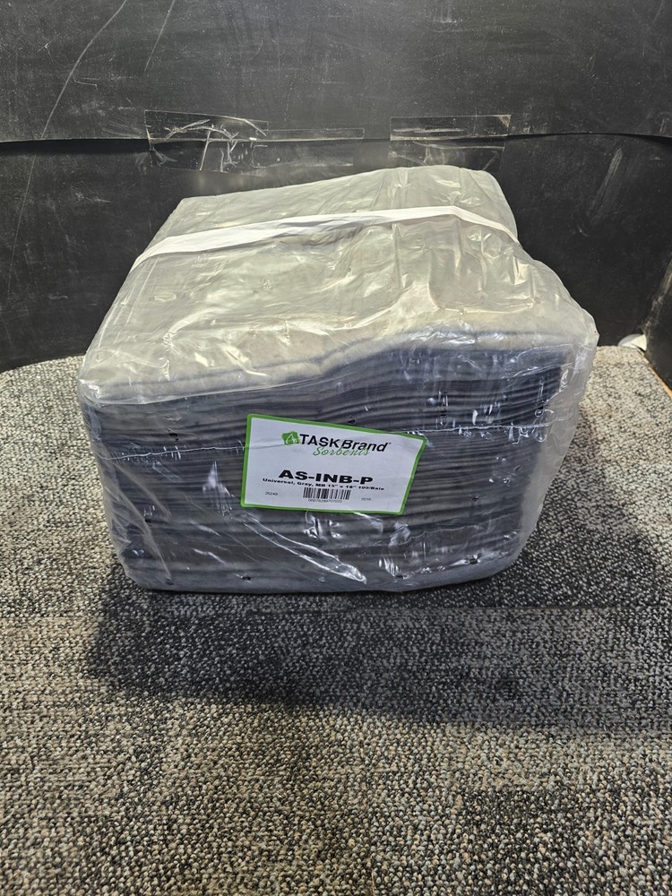 (QTY 100) TaskBrand AS-INB-P 15In x 18in Universal Sorbent Pad, Melt Blown -Gray