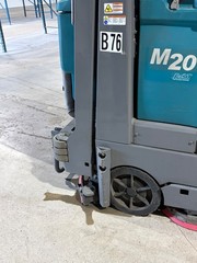 Tennant M20 Floor Scrubber
