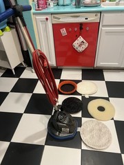 Oreck XL Heavy Duty Orbiter Model XL 400 Floor Cleaner – Tested With Extra Pads