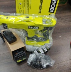 RYOBI ONE+18V Cordless Handheld Electrostatic Sprayer Kit PSP02K