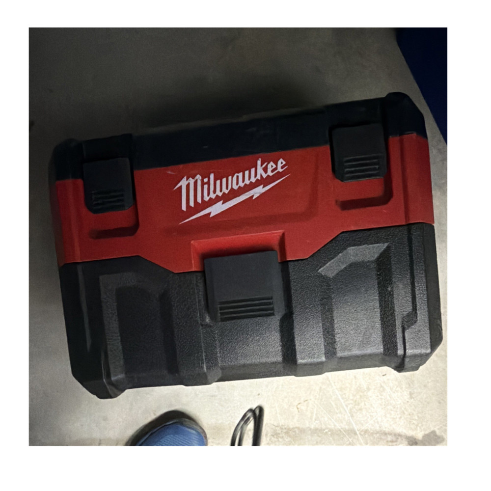 Milwaukee M18 Portable Handheld Vacuum Cleaner with Hose Attachment