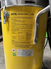 Uni-Ram UR007 Blast Vac Reclaiming Sandblaster Yellow 40 Pound Capacity