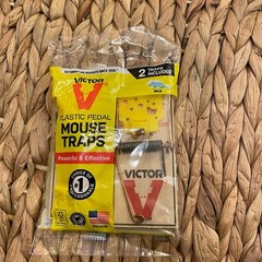 Victor Wooden Snap Mouse Traps Metal Pedal Wood Pest Control M040