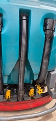 Tennant T17 ec-H2O Industrial Floor Scrubber – Tested & Working + Charger