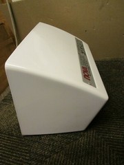 NOVA MATIK MODEL 220 WHITE SURFACE MOUNT AUTOMATIC HAND DRYER 240 VOLT 9 AMP
