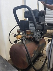 10 ft pressure washing trailer Honda Gx390, CAT pump, Gas Gen, Air Comp, 180 Gal