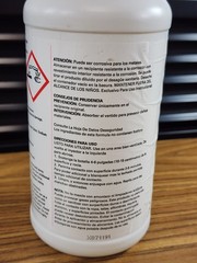 Contender 1114023 Cleaner and Destainer with Bleach, One US quart