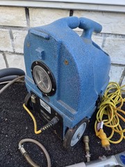 EDIC Bravo Carpet Extractor Portable Cleaner Vacuum Machine 115V READ HALF WORKS