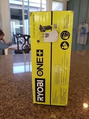 BRAND NEW Ryobi 18v Battery Operated Compact Handheld Sprayer PSP01B
