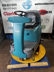 Tennant T7 RideOn Floor Scrubber 32” 09/17 Low Hours 513 Stock#1250