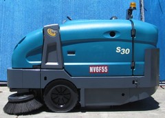 Tennant S30 Ride On Parking Lot Sweeper Gasoline GM 1600 Vortec Engine