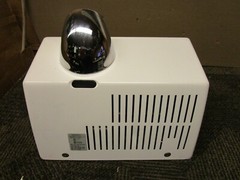 NOVA MATIK MODEL 220 WHITE SURFACE MOUNT AUTOMATIC HAND DRYER 240 VOLT 9 AMP