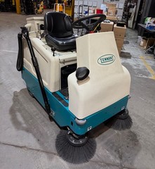 2017 Tennant 6100 Sub-Compact Ride-On Sweeper 338 Hours 36 Volt Electric