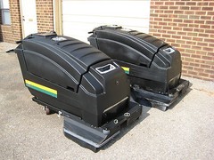 NSS WRANGLER 3330 Floor Scrubber 33″, under 300 HOURS, 60 day parts WARRANTY
