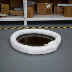 Oil Only Absorbent Boom 5″ x 10′, 32-Booms, Hydrophobic Absorb Upto 11 gal /Boom