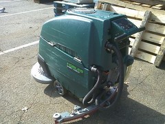 RECONDITIONED Nobles Speed Scrub SS5 32″ Floor Scrubber, 60 day parts WARRANTY