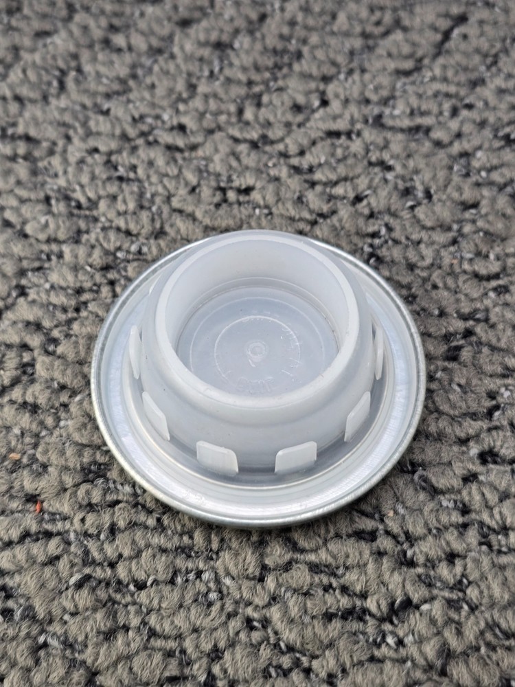 (QTY 17) Rieke FSII Flexpout 2″ Closure Capseals For Chevron Plastic/Steel Pails