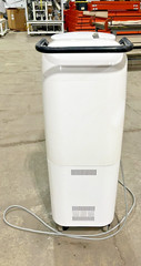 Nilfisk cfm VHW321 Portable Continuous-Duty Industrial Vacuum Cleaner