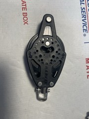 Harken 57mm Carbo Single Ratchet Block w/Swivel & Becket HARKEN 2136