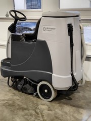 2021 NILFISK ADVANCE ES4000 CARPET EXTRACTOR ONLY 3 HOURS