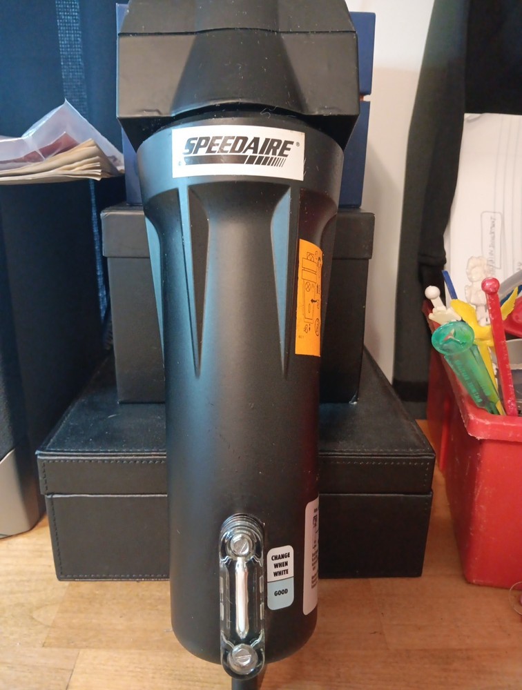 SPEEDAIRE 5VC89 Desiccant Air Dryer,ISO class 3,5 cfm 200PSIG 125°F LIGHT USE!!!