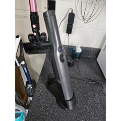 Shark WANDVAC Cordless Hand Vac (Model WV201) in slate light weight read desc