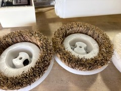 Vtg Taskmaster Heavy Duty Commercial Scrubber P-2000 Shampooer w/4 Brushes