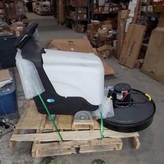 AMANO PIONEER ECLIPSE Traction Floor Burnisher 27-28″ 300BU TPPL Batteries
