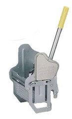 Royce Rolls Model #0 Stainless Steel 12-16 Oz. Mop Wringer