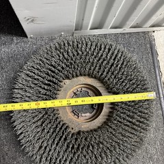 Malish 19” Mal Grit Gray Floor Stripping Brush w/ NP-9200 Tru-Fit Clutch Plate