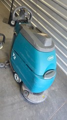 tennant t2 floor scrubber