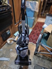 Hoover UH75210 MAXLife PowerDrive Swivel XL Pet Bagless Upright Vacuum Cleaner