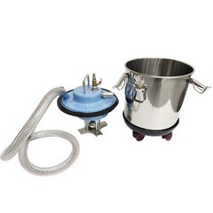 Pneumatic Vacuum Industrial Iron Chip Oil Suction Machine 20L Vacuum Cleaner