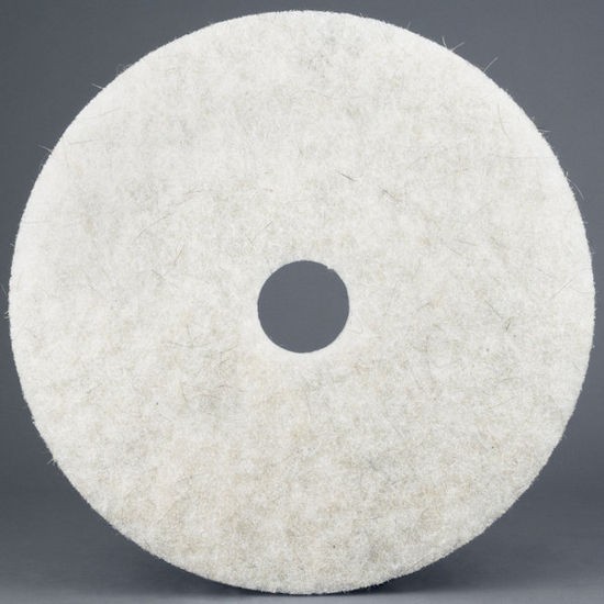 3M 3300 Natural Blend White Burnish Pad, 27″, 5 per case (Damaged Box)